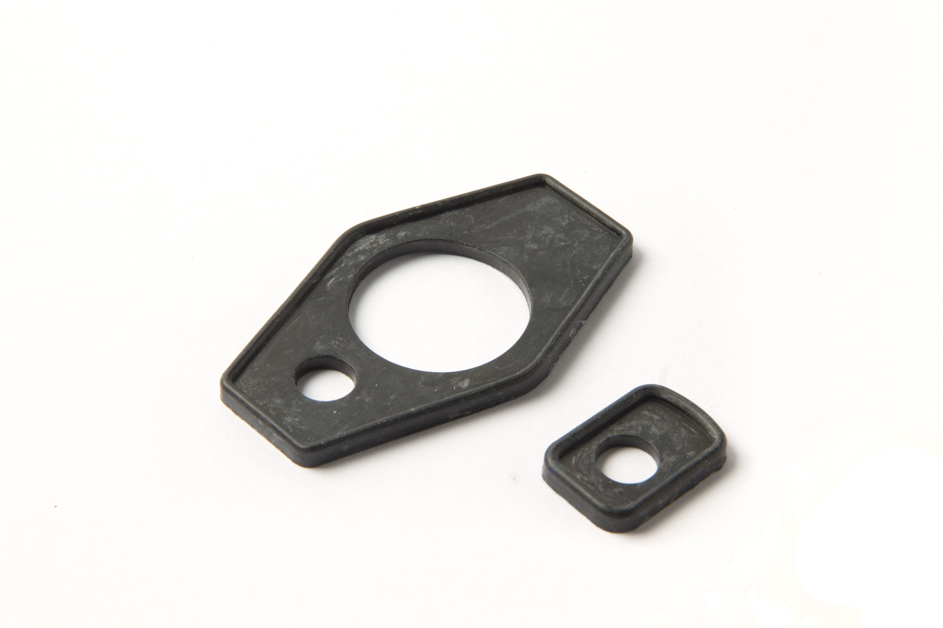 Dichtungen
Gaskets
Joints