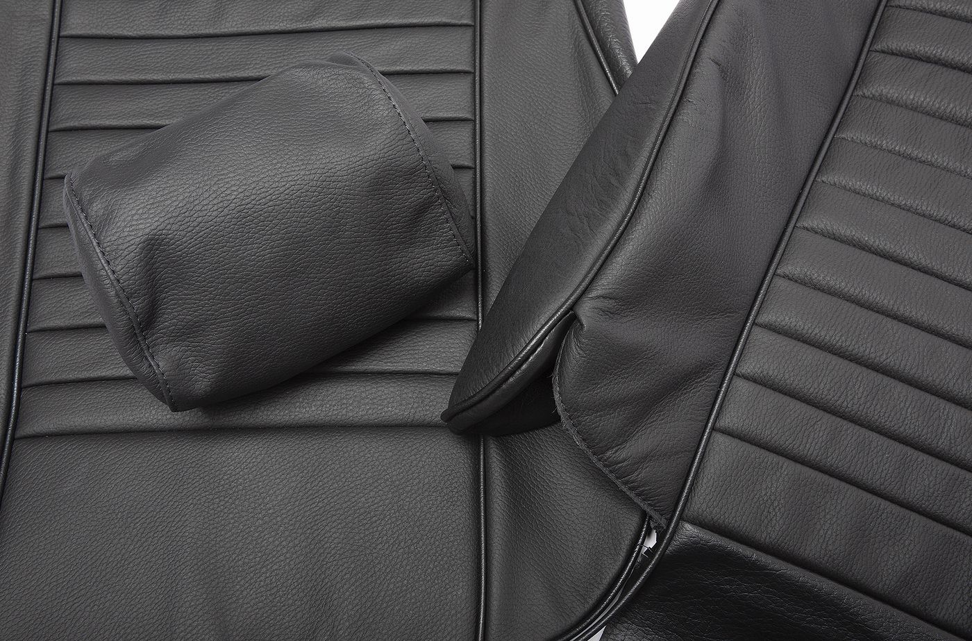 Ledersitzbezüge
Leather seat covers
Housses de siège en cuir
L