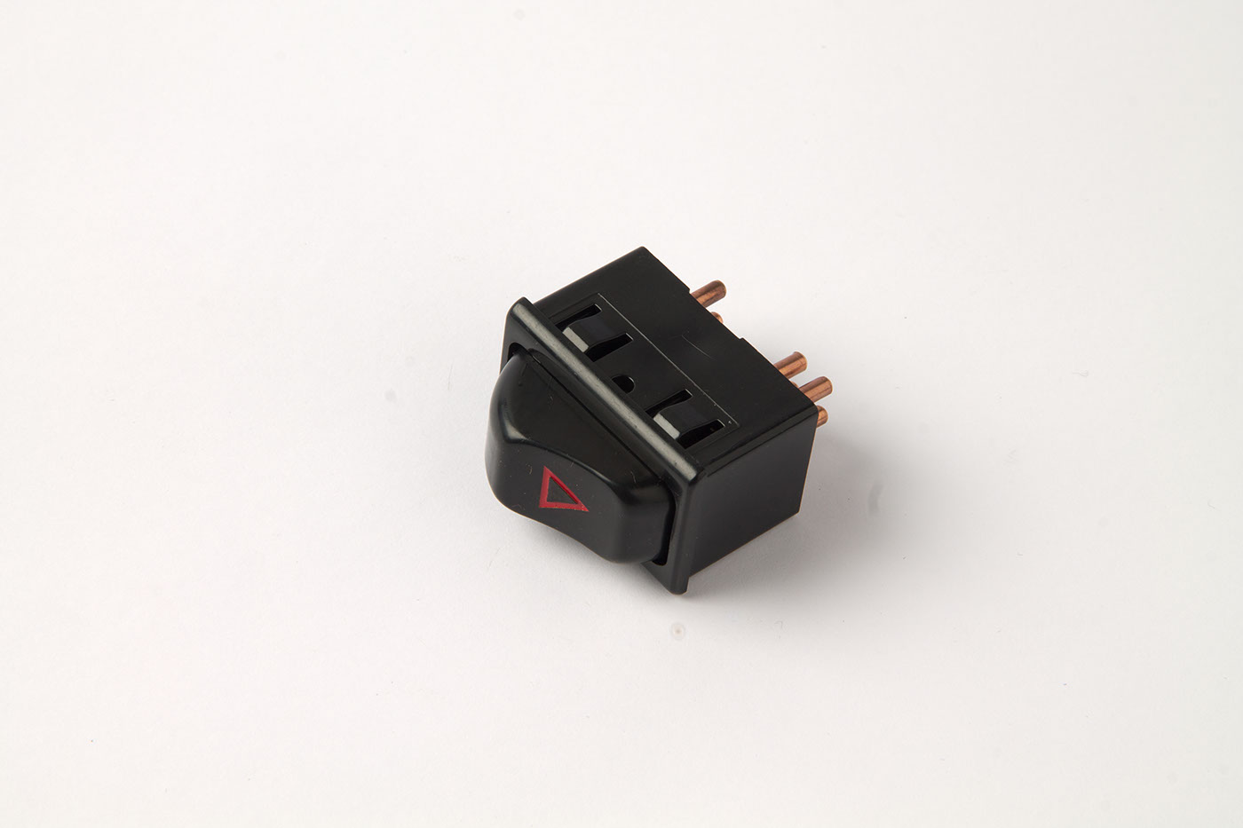 Wippschalter
Rocker switch
Interrupteur basculeur
Conexionbas