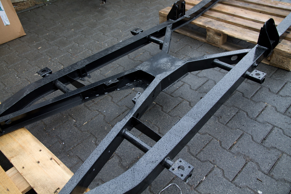 Fahrzeugrahmen
Chassis frame
Cadre
Rama
Frame
Bastidor 