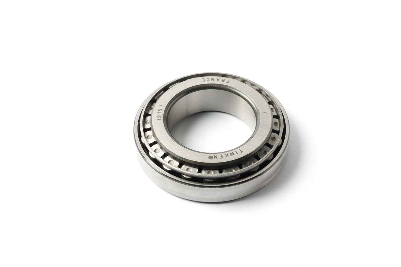 Kegelrollenlager
Tapered roller bearing
Roulement à billes
C