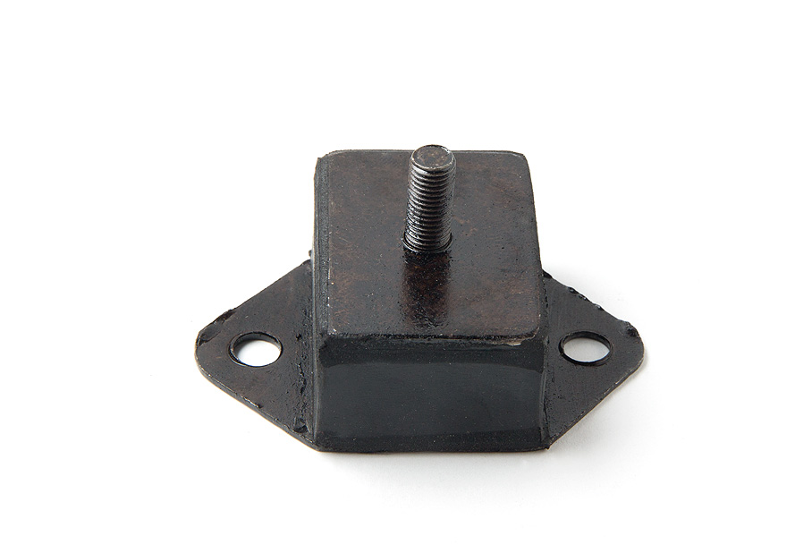 Getriebesilent
Gearbox mounting rubber
Silentbloc de boîte de