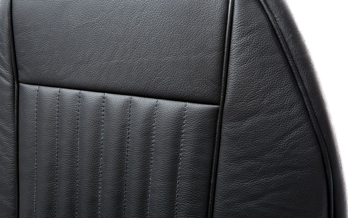 Ledersitzbezüge
Leather seat covers
Housses de siège en cuir
L