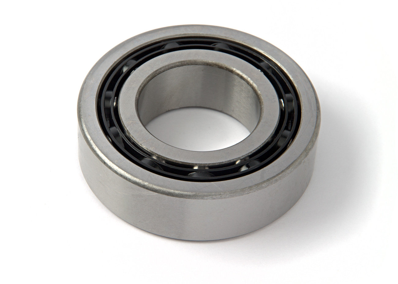 Radlager
Wheel bearing
Roulement de roue
Cargador de ruedas 