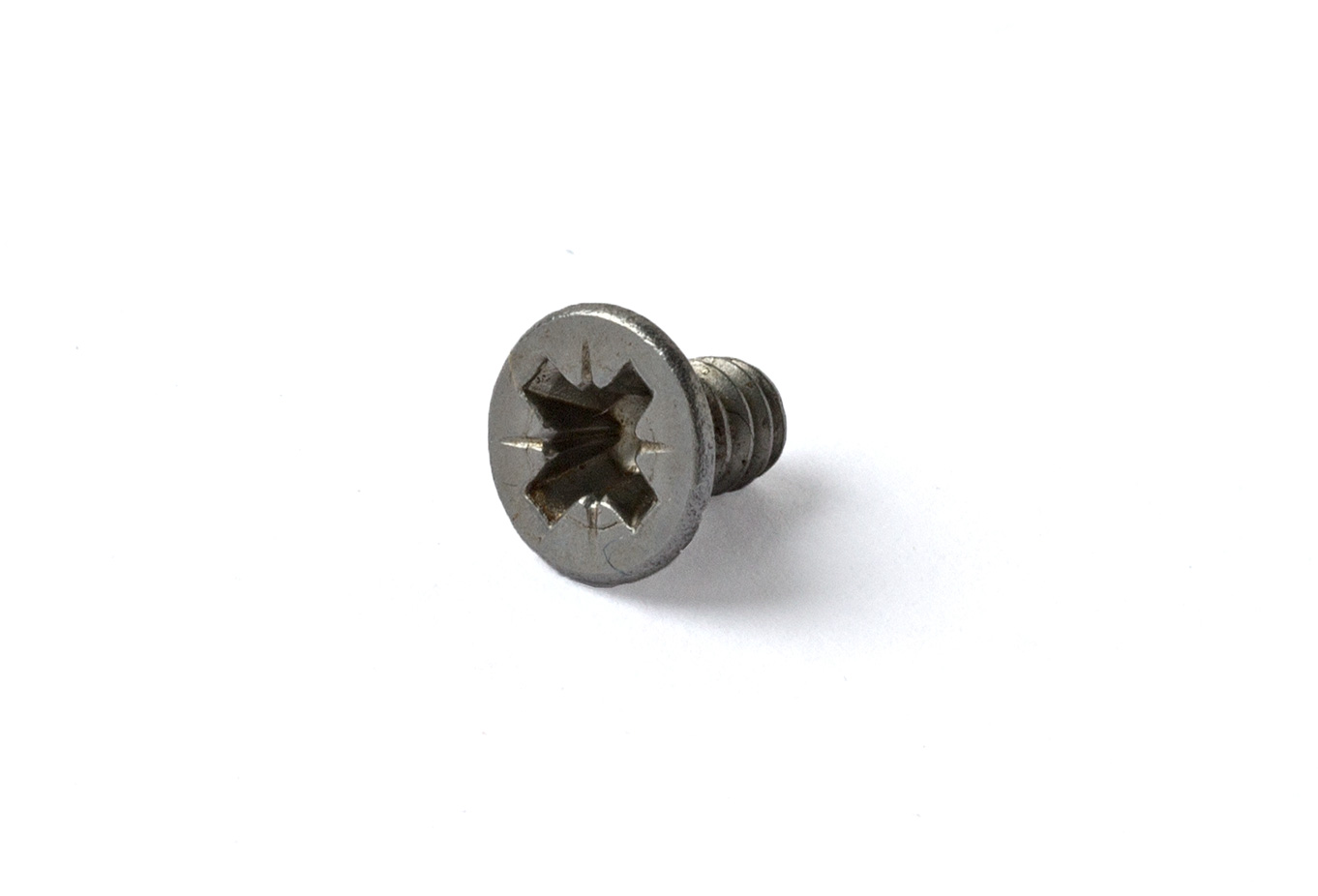 Senkkopfschraube
Countersunk screw
Vis à tête fraisée
Torn